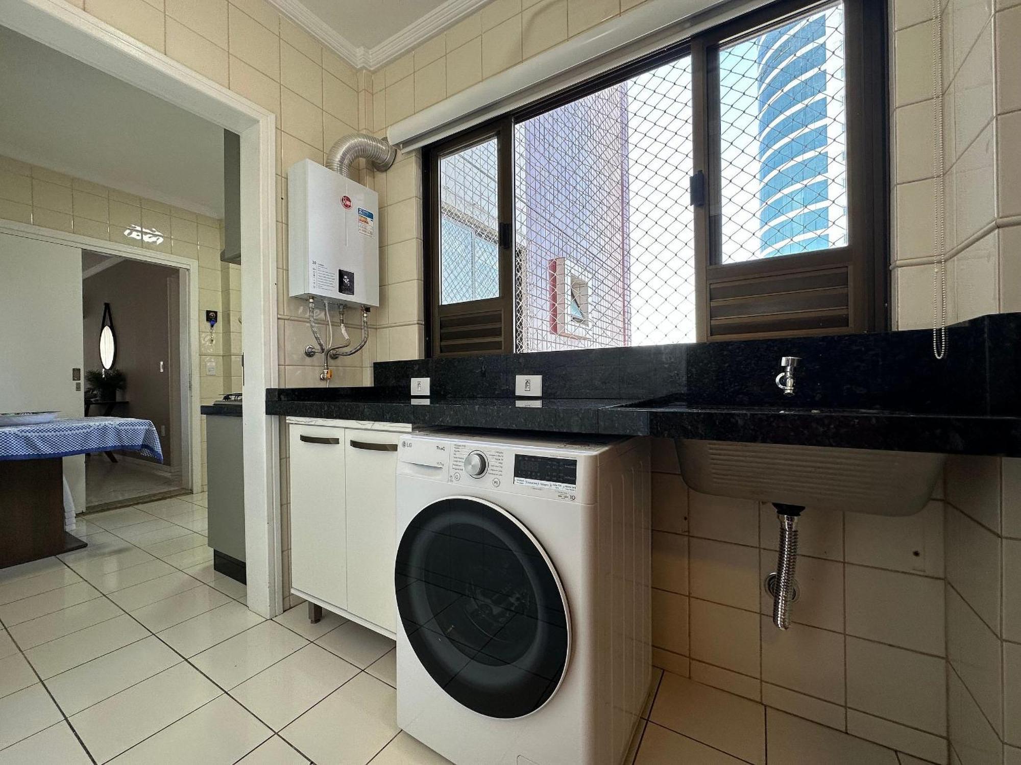 CTW001 - Vista mar e Avenida Brasil, Telas de Proteção, Sacada com Churrasqueira, Garagem Caminhonete, Cozinha Completa e Kit Praia Balneário Camboriú Extérieur photo
