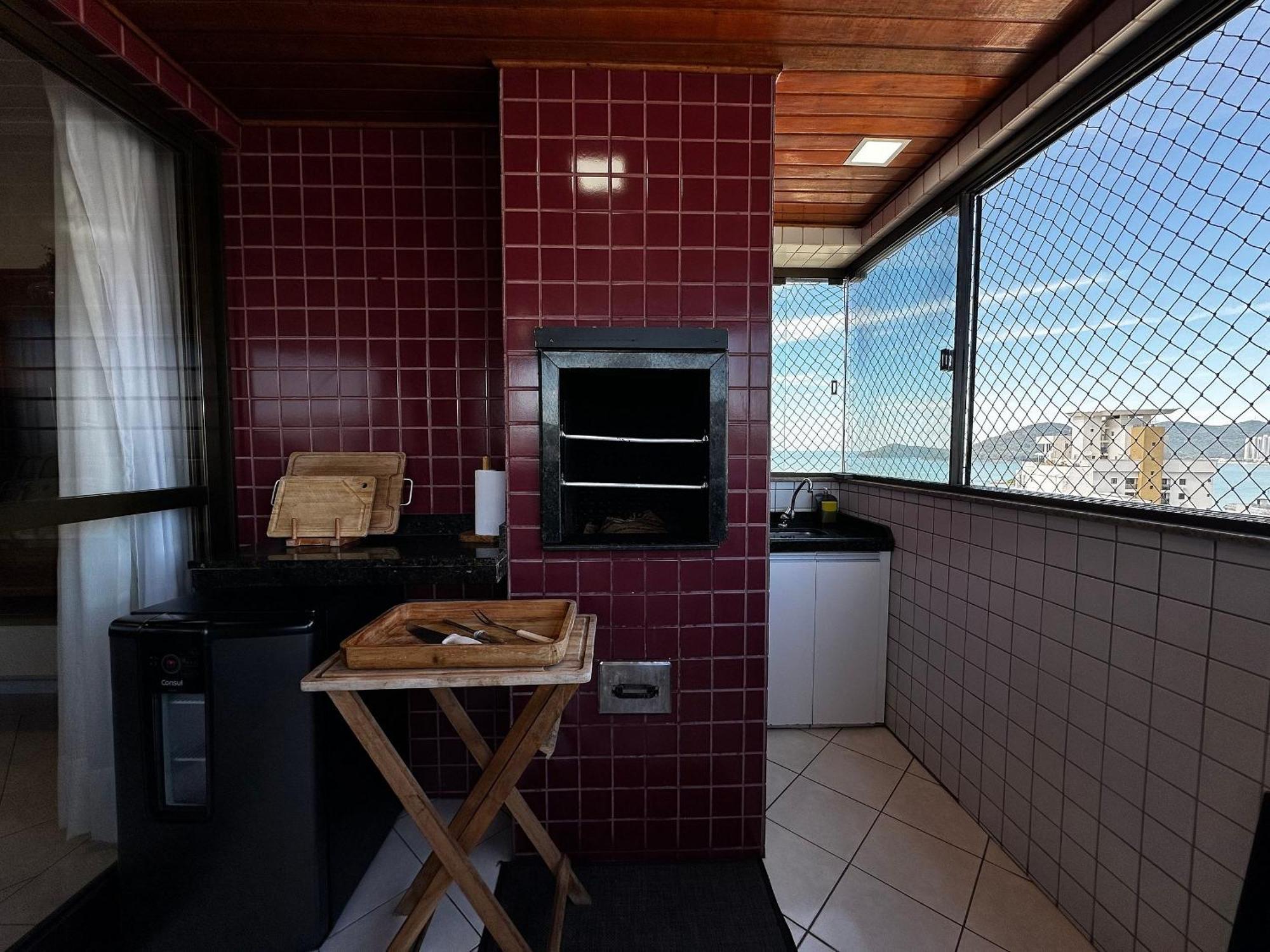 CTW001 - Vista mar e Avenida Brasil, Telas de Proteção, Sacada com Churrasqueira, Garagem Caminhonete, Cozinha Completa e Kit Praia Balneário Camboriú Extérieur photo